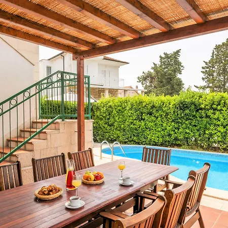 Liza Hvar Island 4* هفار